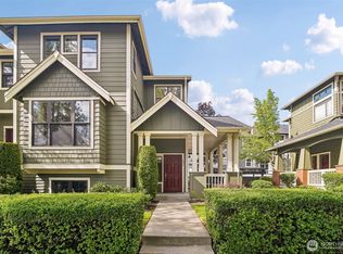 1899 NE Kenyon Ct, Issaquah, WA