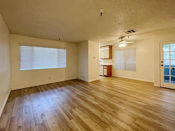 3rd image of 112 N Michigan Ave APT 6