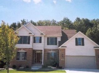 292 W Glencarry Ct, Valparaiso, IN 46385