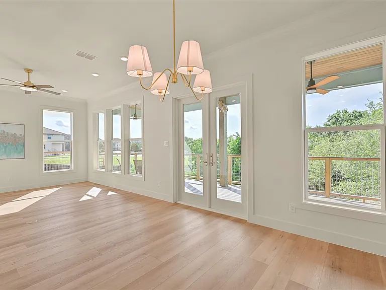 4444 Shady Lake Dr — Photo 12