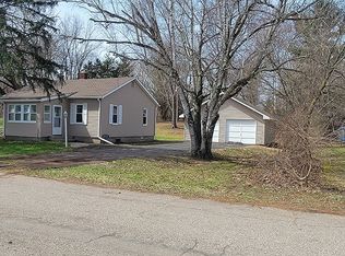 188 N Harvey Rd, Jackson, MI 49201