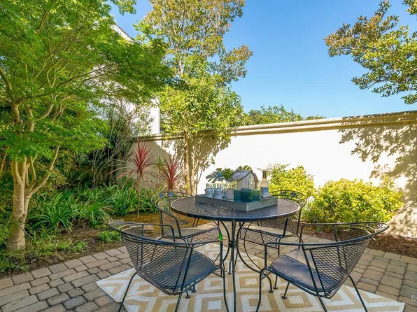 23 Greenham Court, Novato, CA 94949