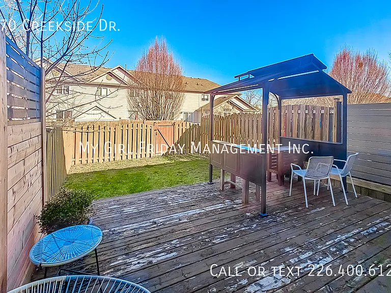 970 Creekside Dr — Photo 2