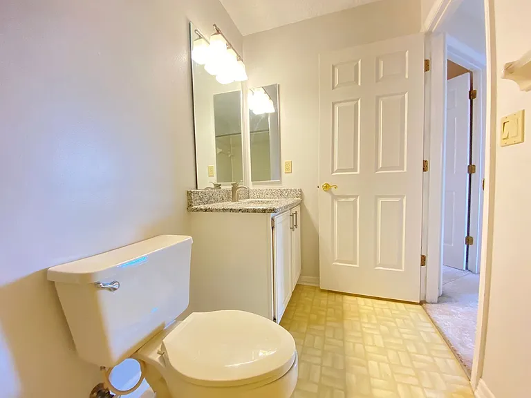 3708 Molona Dr — Photo 56