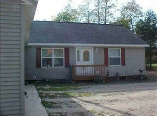 6165 Lightfoot Rd, Harbor Springs, MI 49740