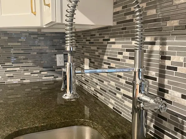 703a707 28th Street image 5 of 15