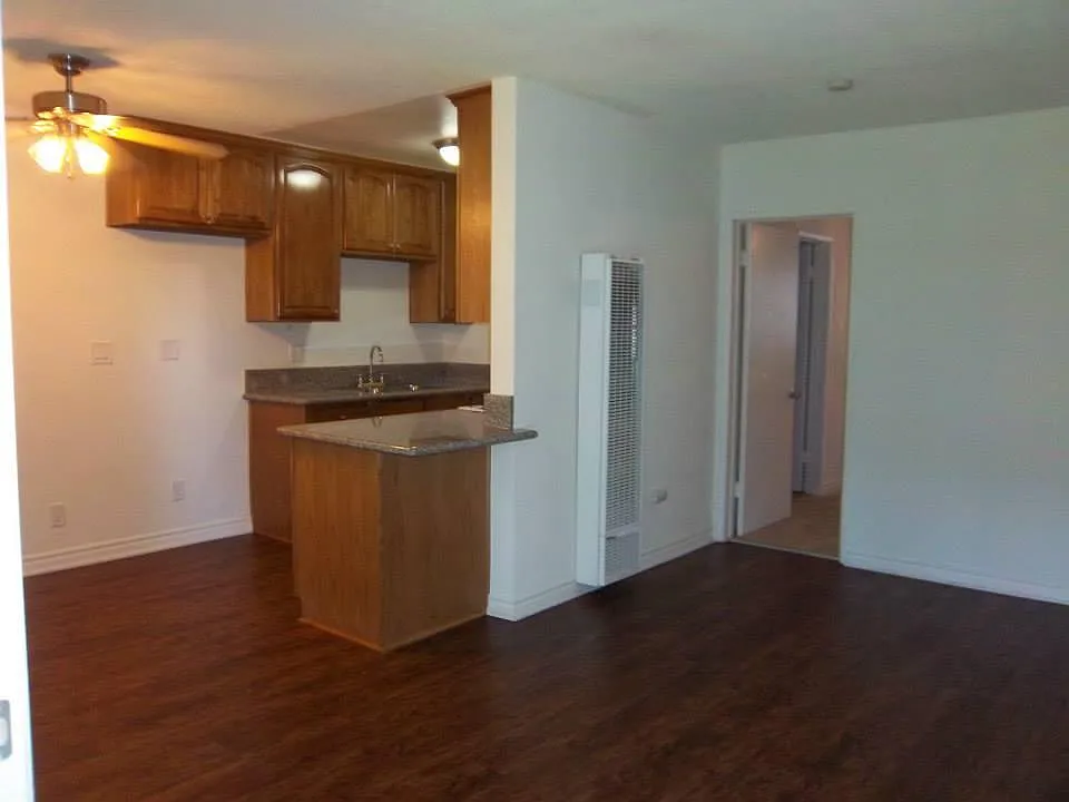 Chanteclair Apartments — Photo 4