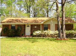 10 Burnt Mills Rd, Goose Creek, SC 29445