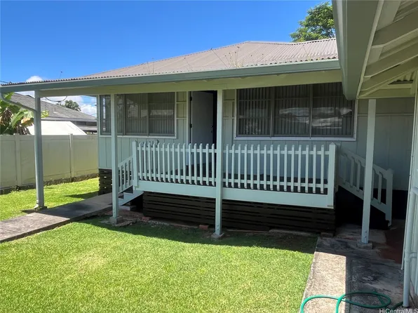 117 Kaliko Dr, Wahiawa, HI 96786