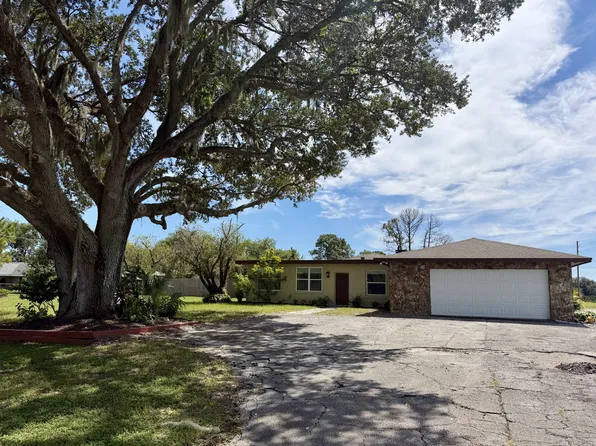 8812 Oakwood Dr, Lake Wales, FL 33898