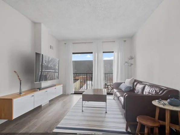 318 38th Street image 1 of 24