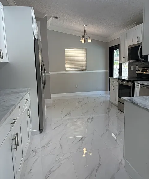 16421 NW 84th Ave — Photo 9