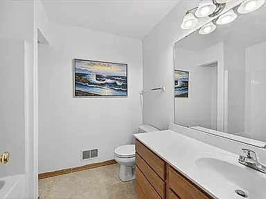 943 Serenity Cir — Photo 16