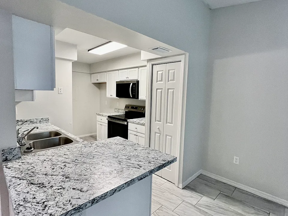 1617 Crystal Park Cir