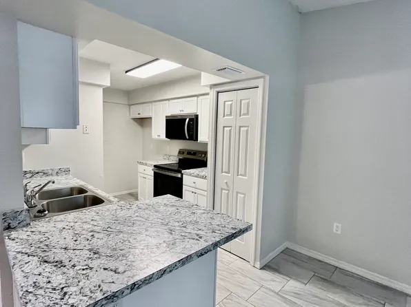 1617 Crystal Park Cir, Lakeland, FL 33801