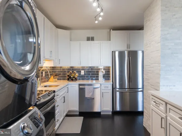 5500 Holmes Run Pkwy APT 1207, Alexandria, VA 22304