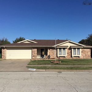 2402 Rockhill Rd, Wichita Falls, TX, 76306