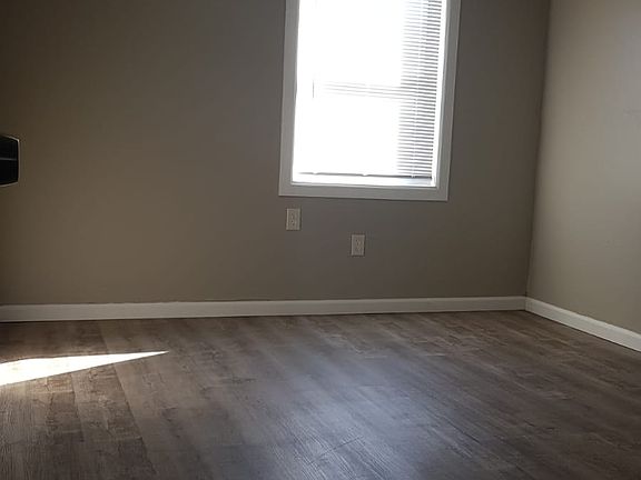 5th image of 735 Saint Louis Ave #F