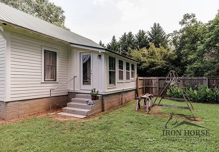 4671 Macon Hwy — Photo 25