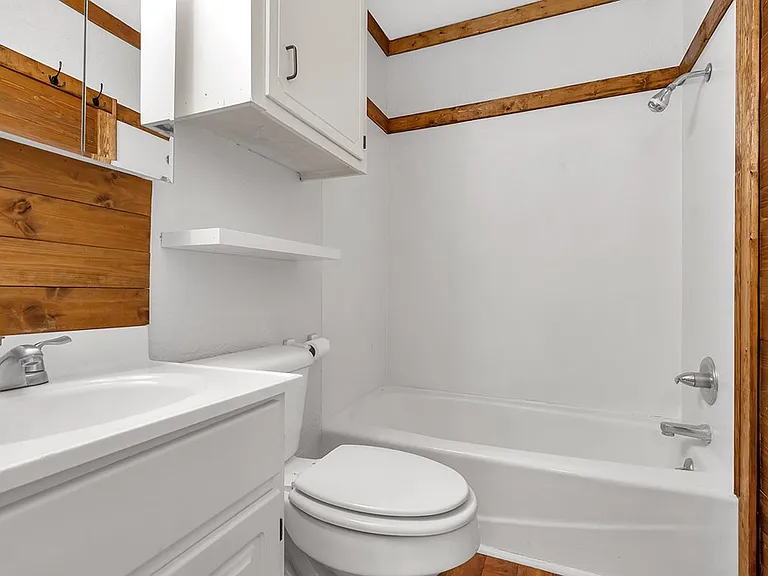 125 Red Oak Dr — Photo 11