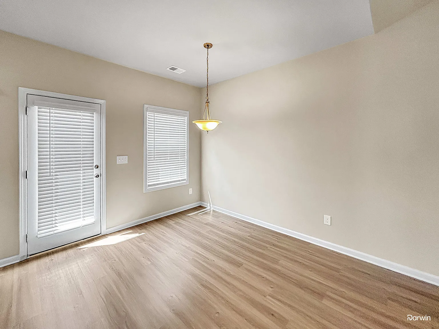 4 bed, 2.0 bath, 1703 sqft, $1,870 — Photo 4