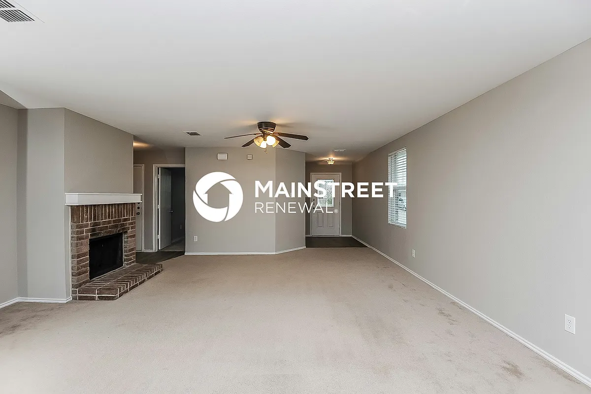 Living Room - 1617 Rialto Way