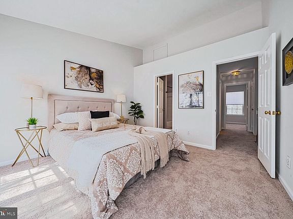4th image of 16116 Taconic Cir