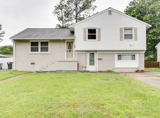 805 Arlington Ter, Hampton, VA 23666