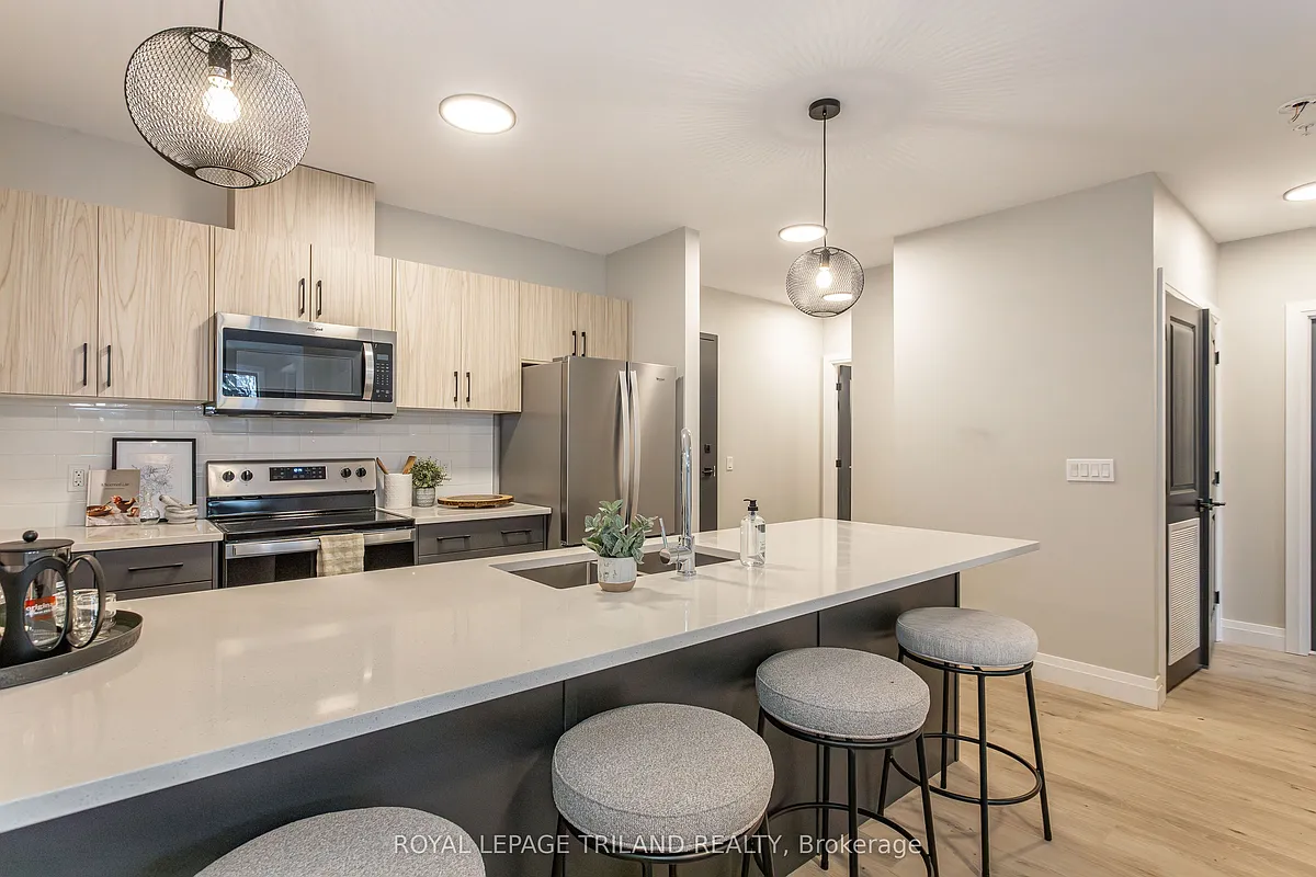 Building Photo - 1405 Stackhouse Ave #305