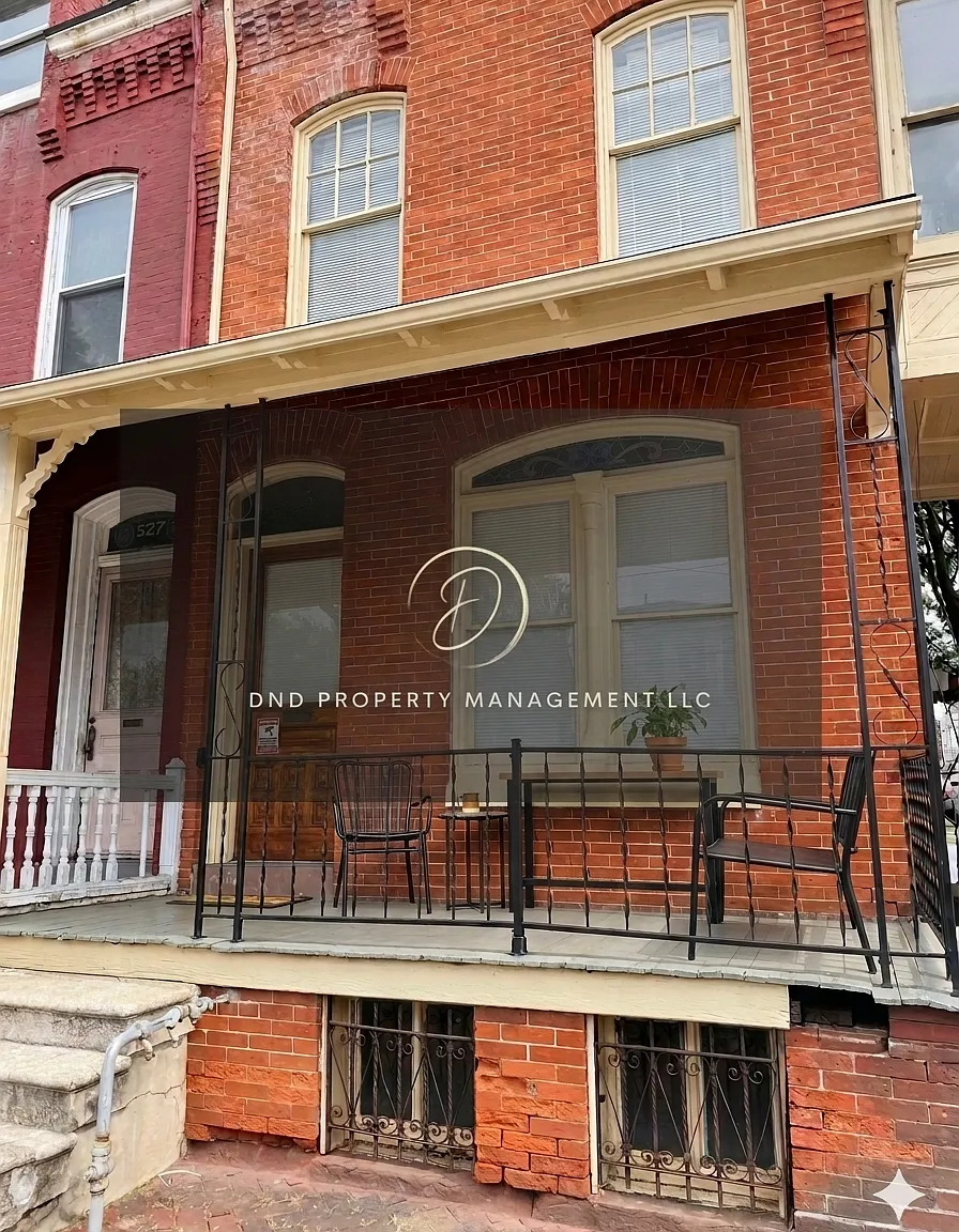 529 Windsor St — Photo 1