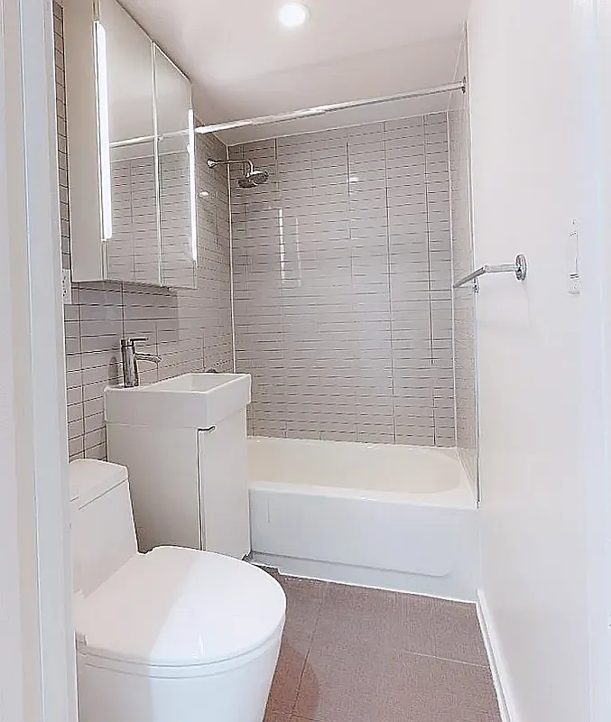 471 Central Park West — Photo 4