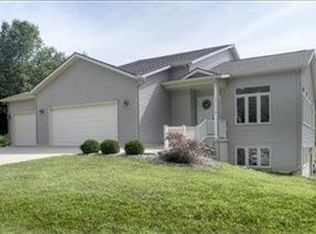 7616 Stoney Creek Dr, Augusta, MI 49012