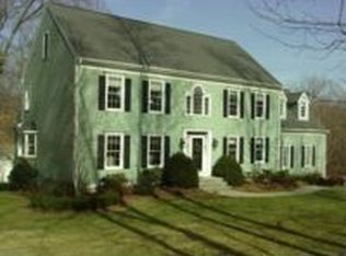470 Bartlett Dr, Madison, CT 06443