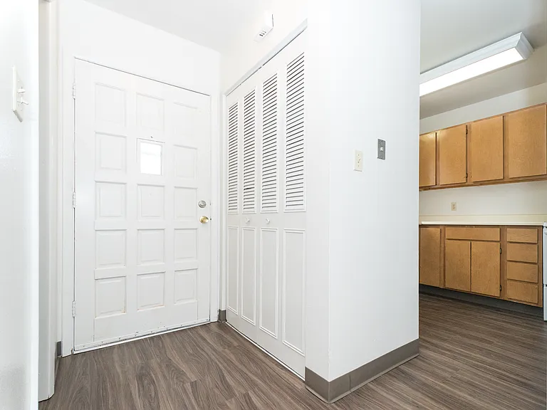 1720 Azalea Ct #1 — Photo 4