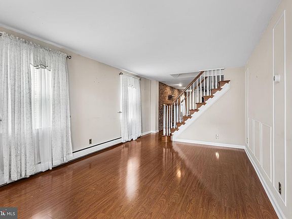 5th image of 2747 Springhill Rd