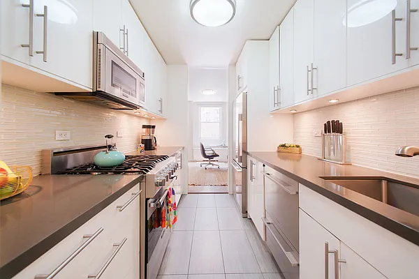 Sold by Edwards & Noble Properties LTD | media 13