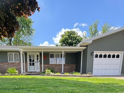 533 Oakley Rd, Cerro Gordo, IL, 61818