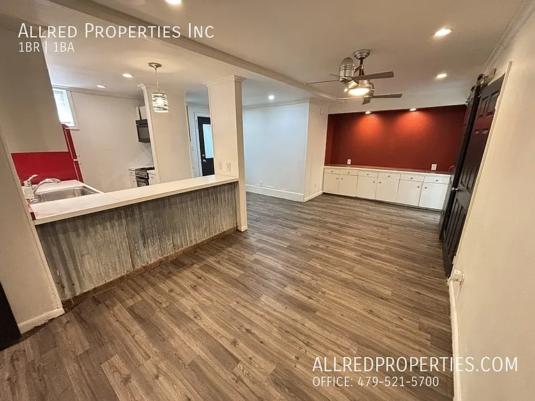 621 N Leverett Ave #5 — Photo 4