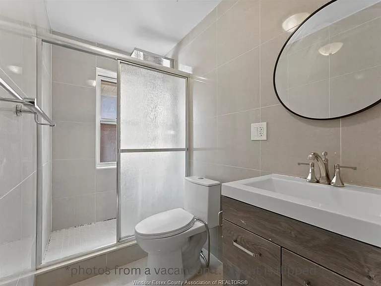 223 Gladstone Ave — Photo 16
