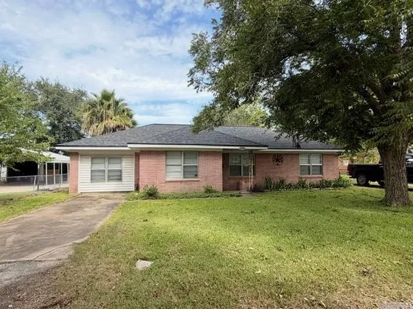 2611 Terry Ter, Bay City, TX 77414