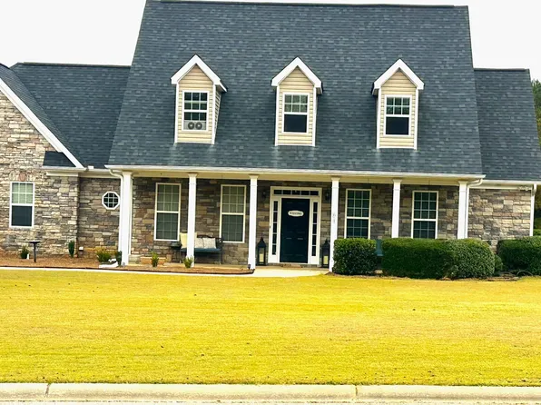 61 Mount Paran Dr, Senoia, GA 30276