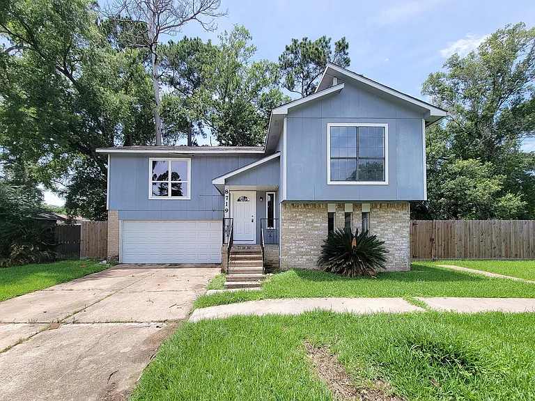 8719 Valley Song Dr — Photo 36
