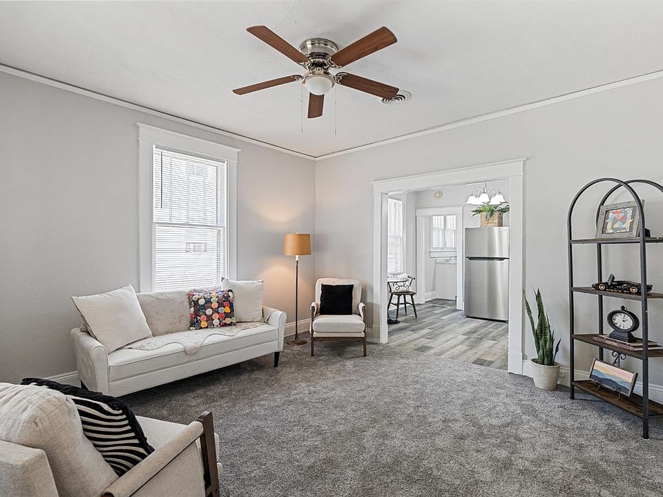 1st image of 1010 Oakley Ave