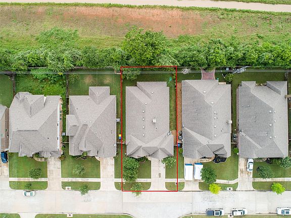 4th image of 4830 Trickle Creek Dr