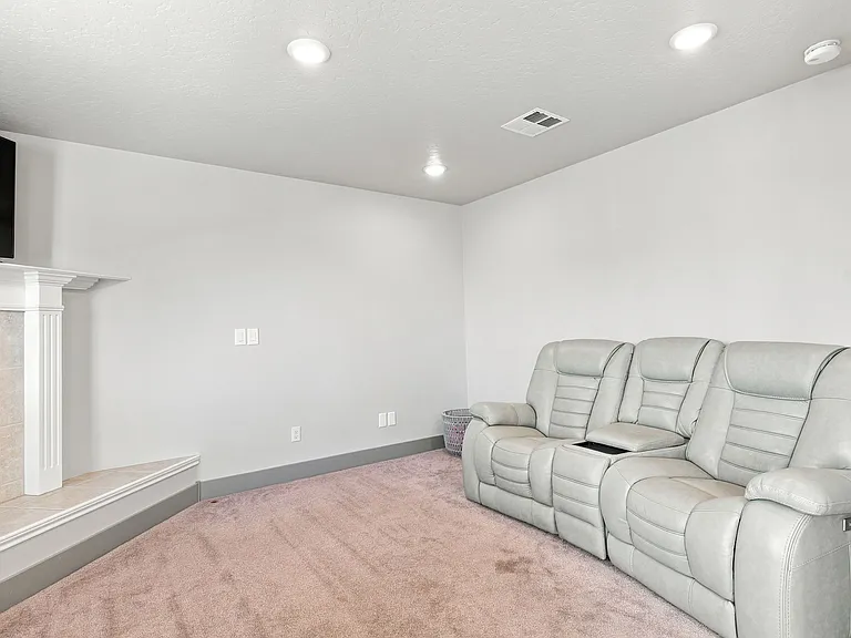 514 W Palmer Dr — Photo 15