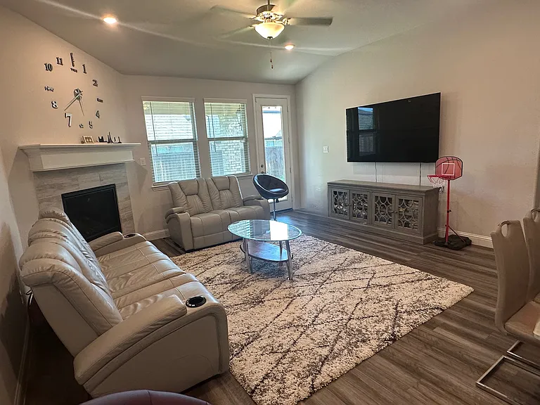 4130 Bullwhip Creek Ln — Photo 7