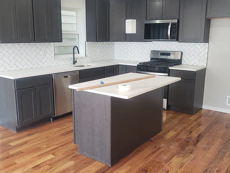 408 S 8th St — Photo 3