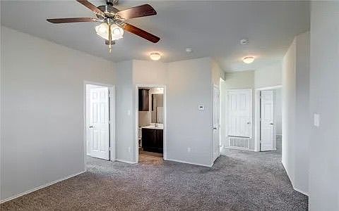 3rd image of 5810 Huntington Dr