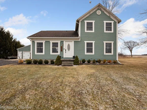 2020 Nicholson Rd, Fowlerville, MI 48836