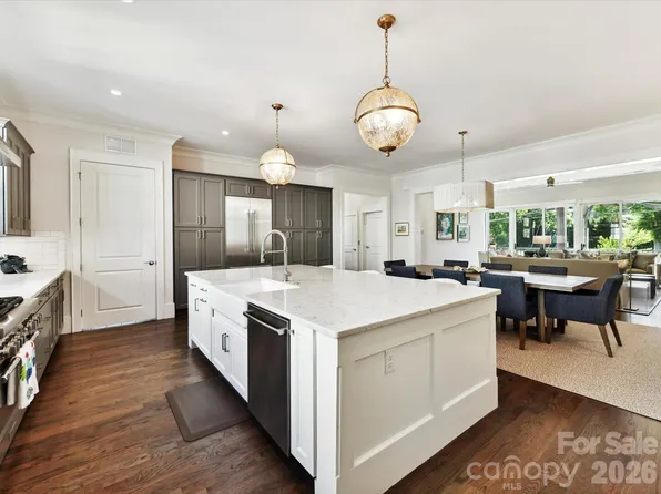 6531 Hazelton Dr, Charlotte, NC 28210